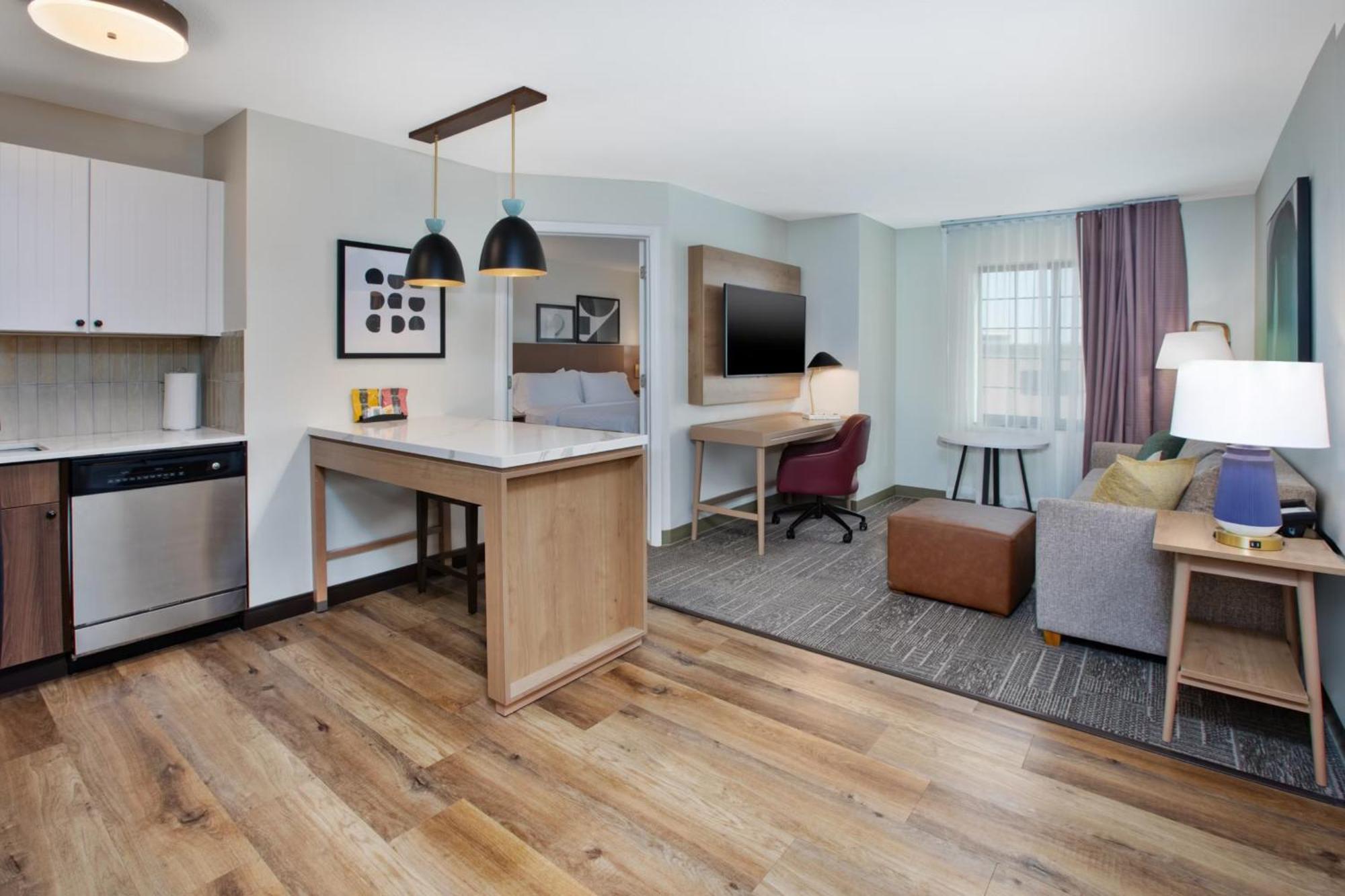 Staybridge Suites Omaha 80Th And Dodge By Ihg Екстер'єр фото
