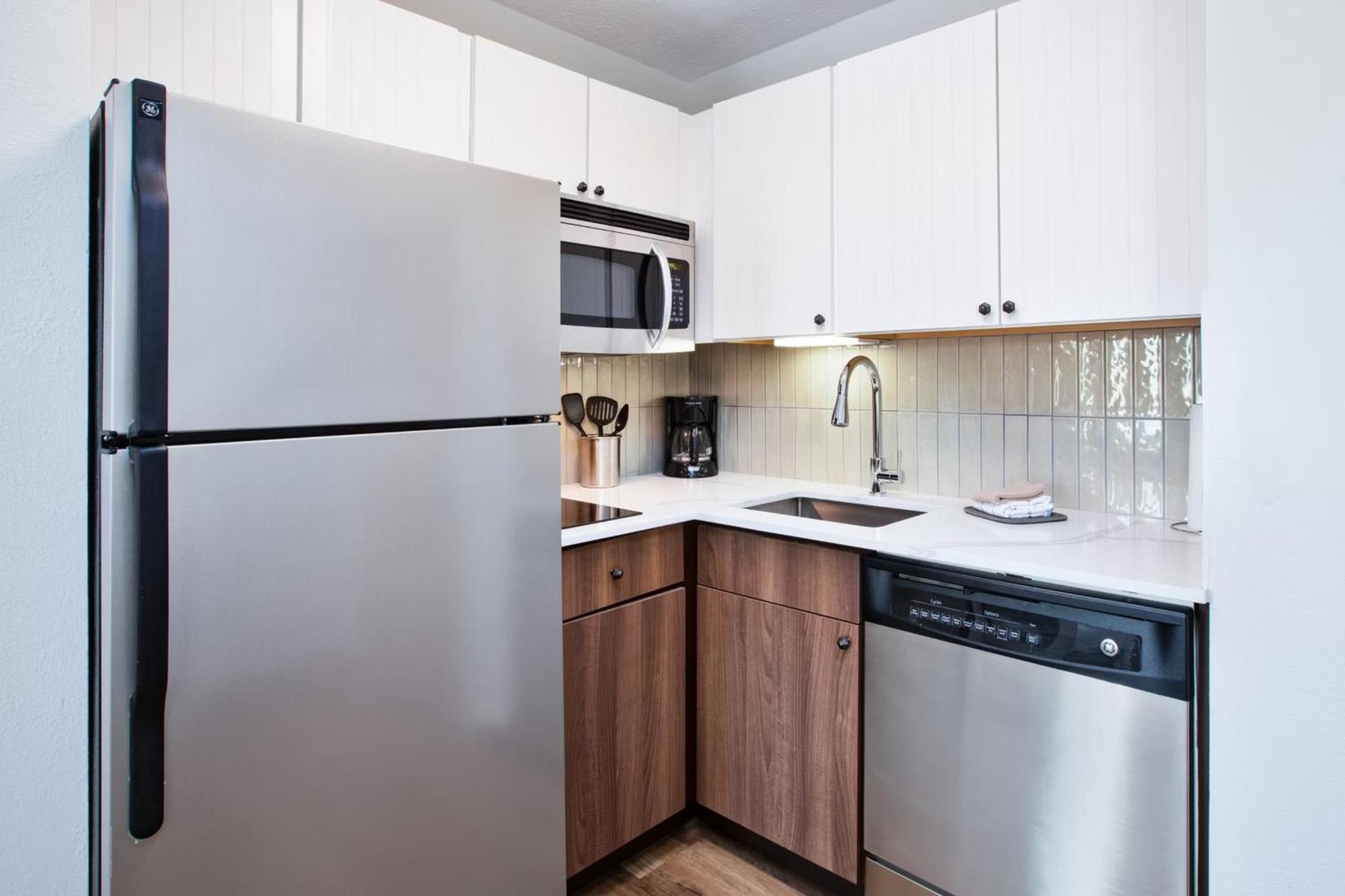 Staybridge Suites Omaha 80Th And Dodge By Ihg Екстер'єр фото