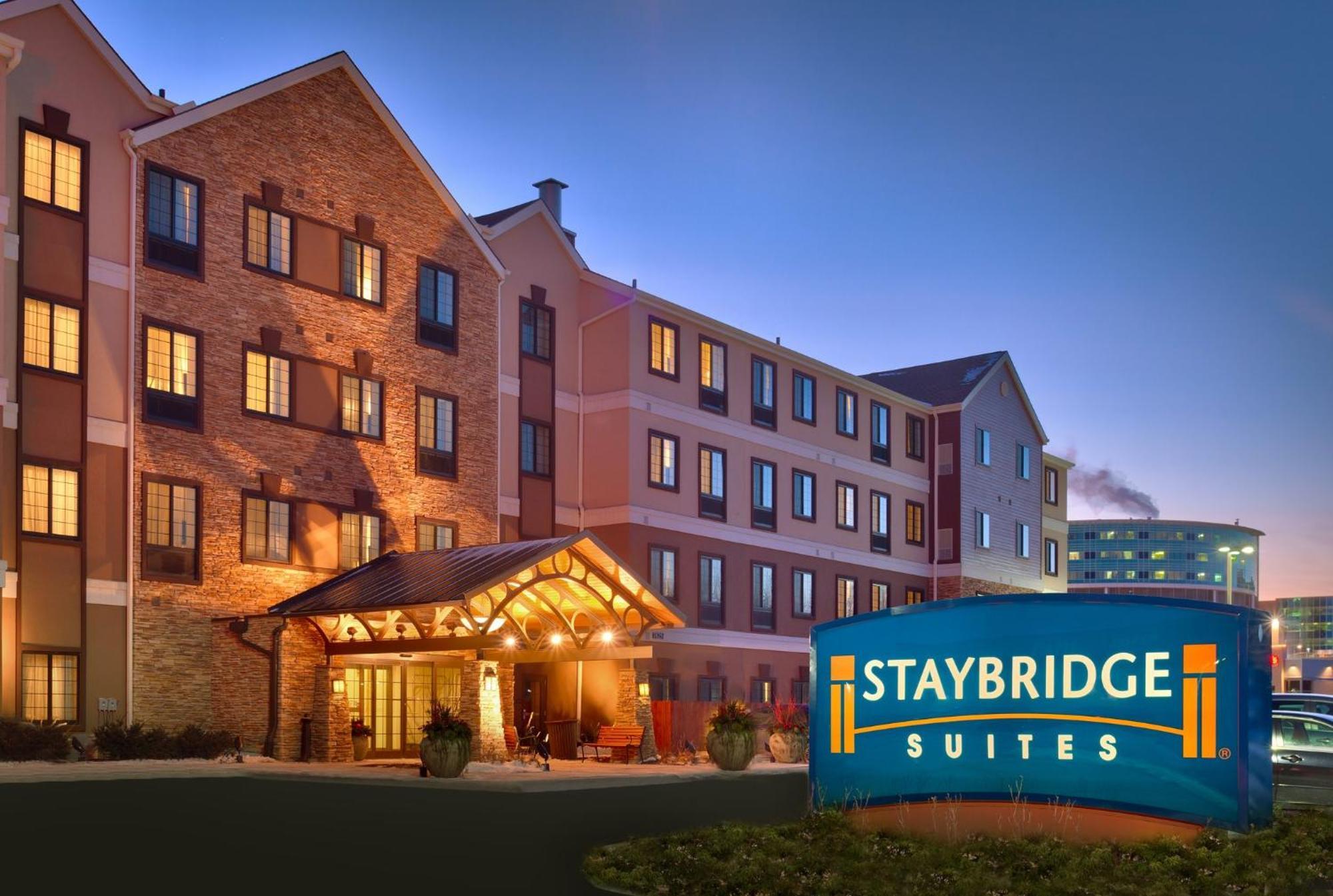 Staybridge Suites Omaha 80Th And Dodge By Ihg Екстер'єр фото