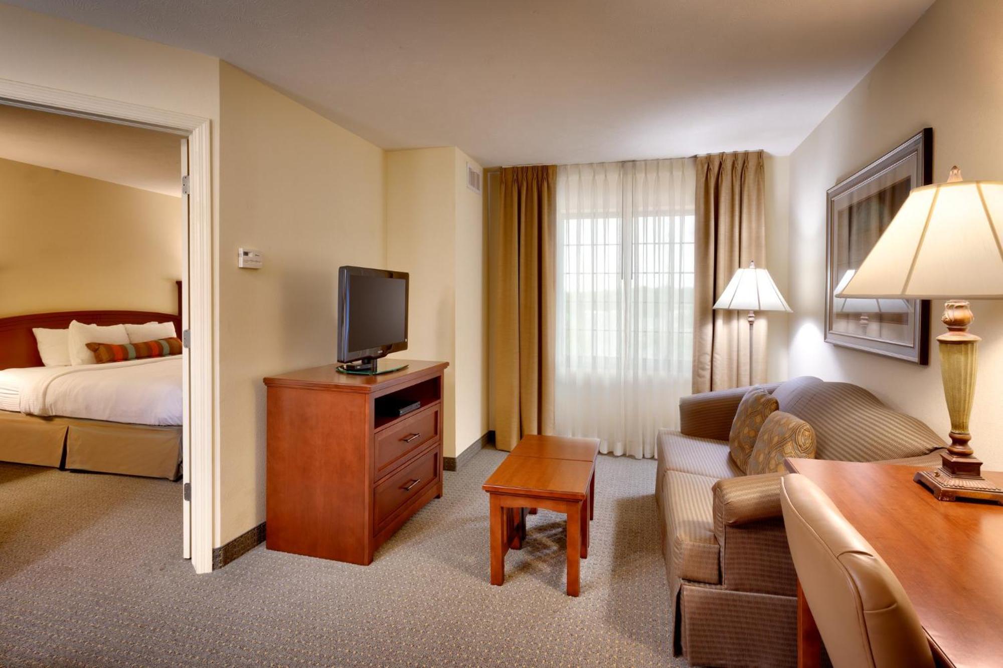 Staybridge Suites Omaha 80Th And Dodge By Ihg Екстер'єр фото